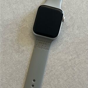 Apple Watch SE 2020 - 44mm